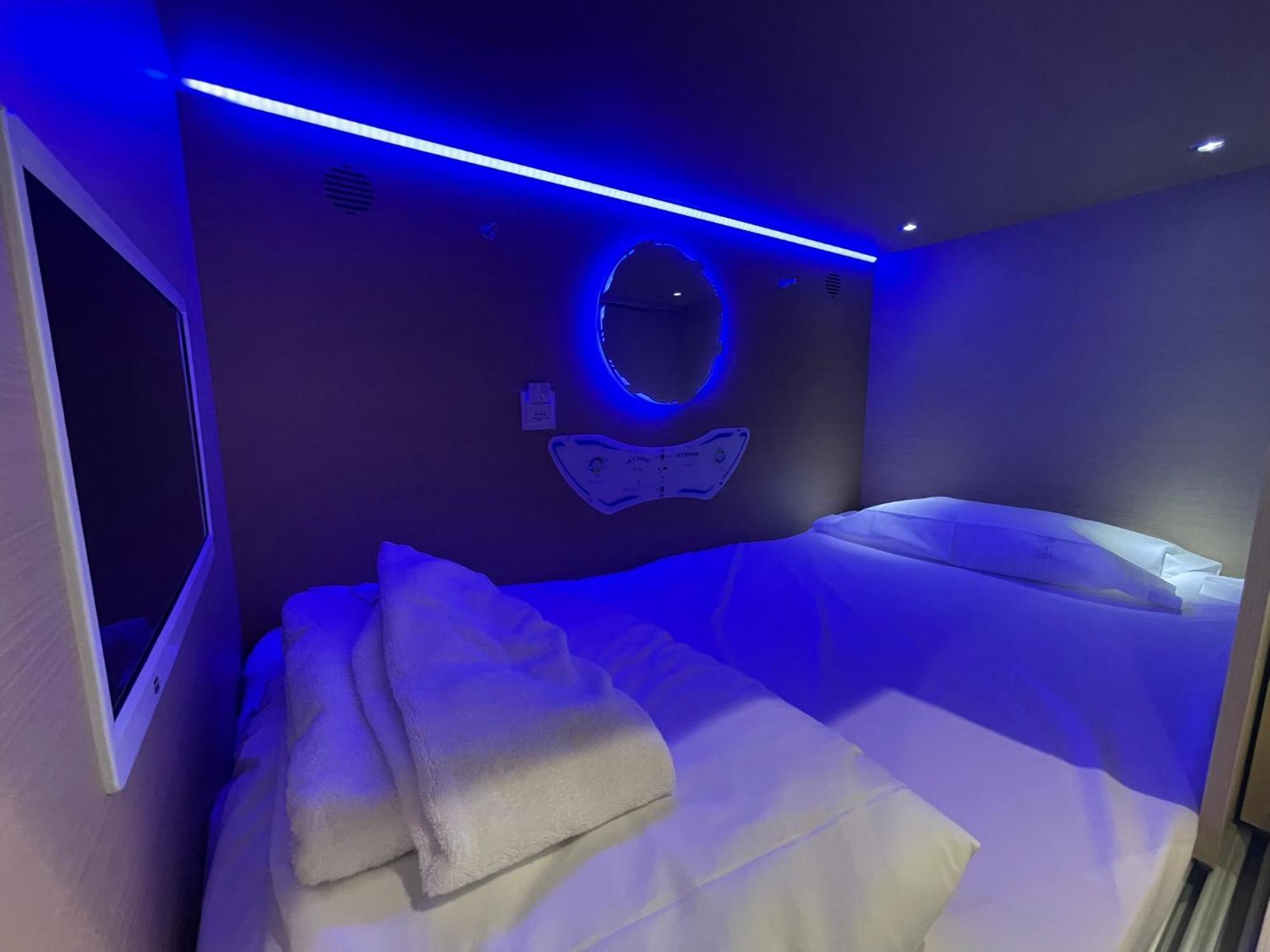 Urban Cube Hostel Sevilla Екстер'єр фото