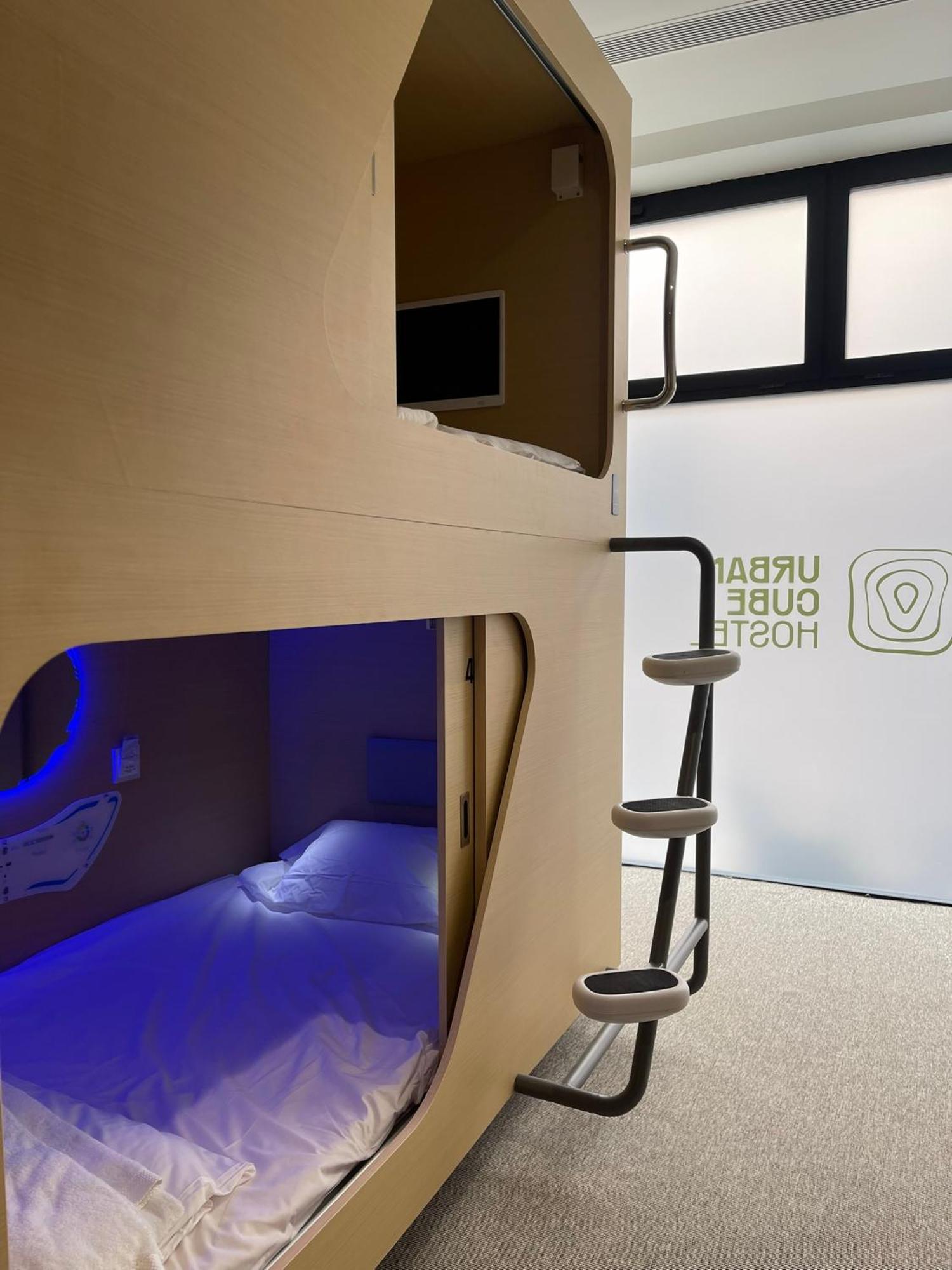 Urban Cube Hostel Sevilla Екстер'єр фото