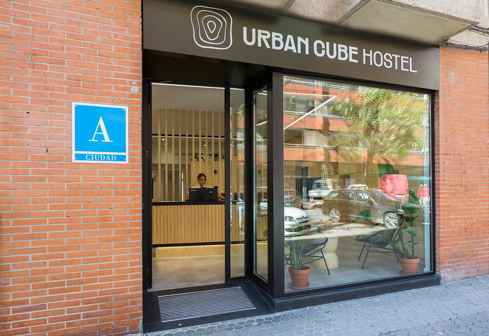 Urban Cube Hostel Sevilla Екстер'єр фото
