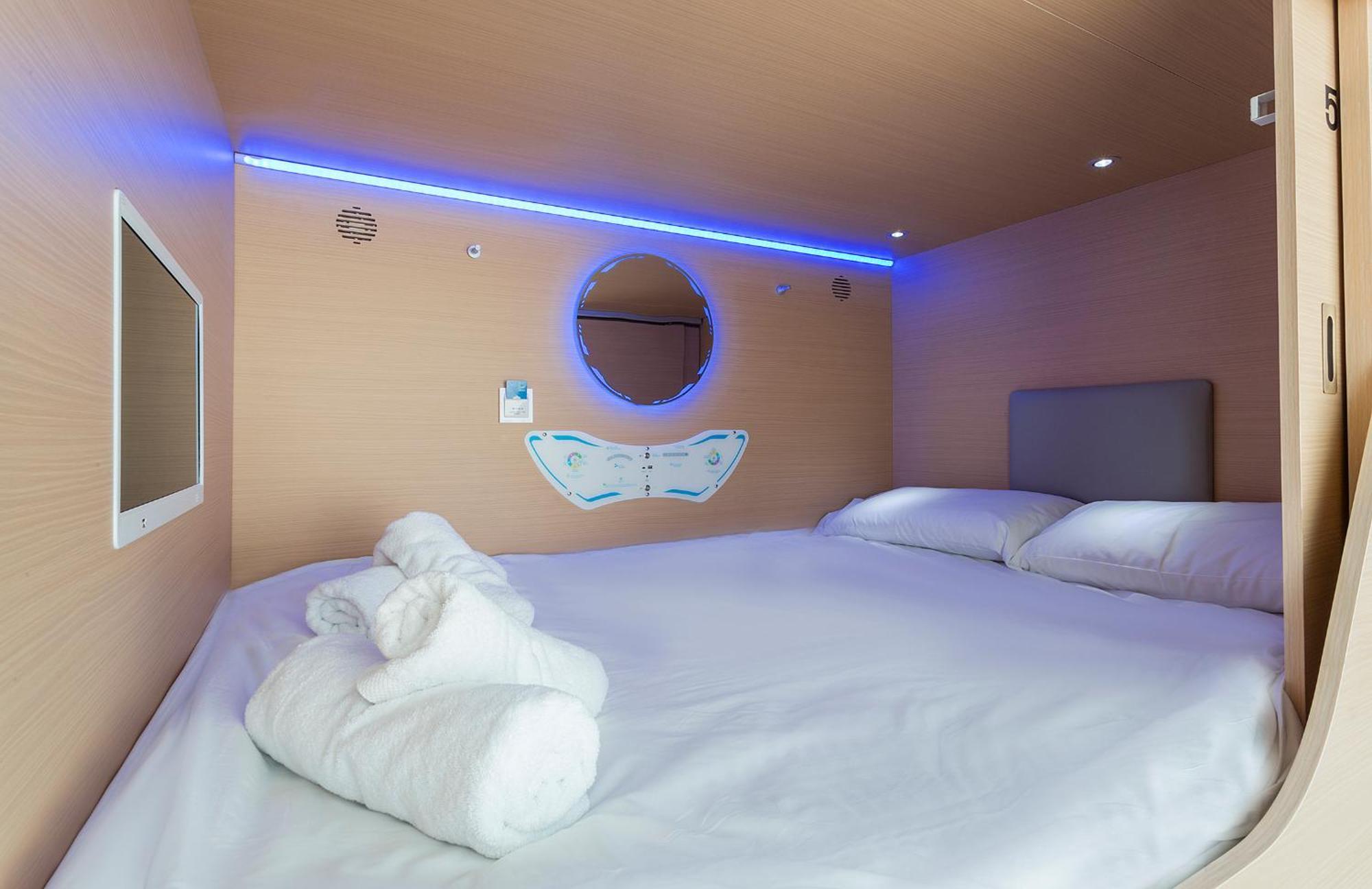 Urban Cube Hostel Sevilla Екстер'єр фото