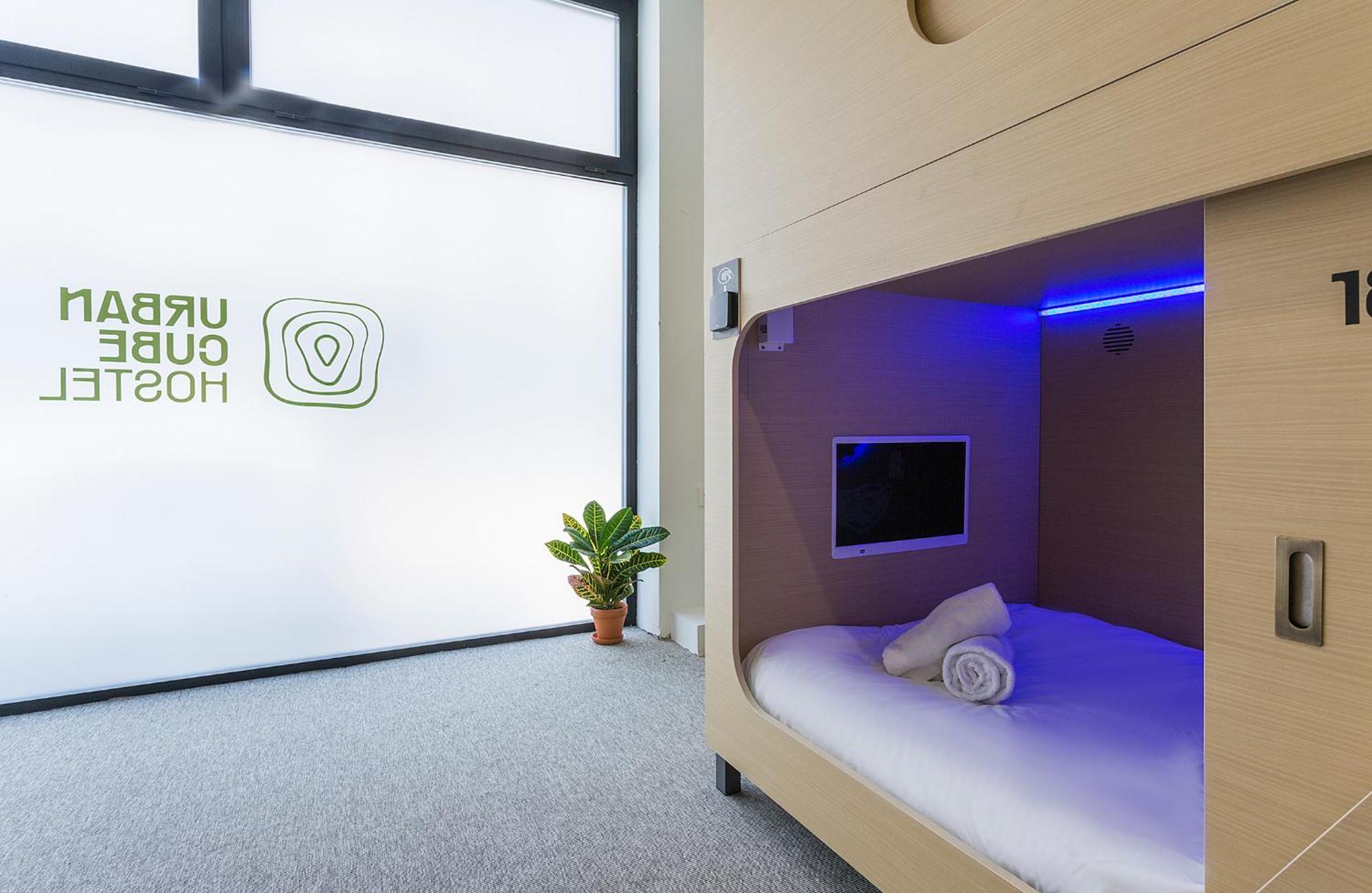Urban Cube Hostel Sevilla Екстер'єр фото