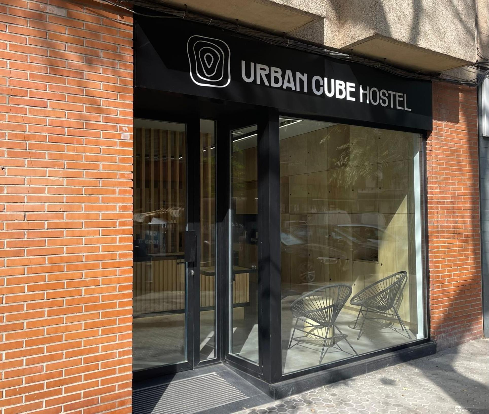 Urban Cube Hostel Sevilla Екстер'єр фото